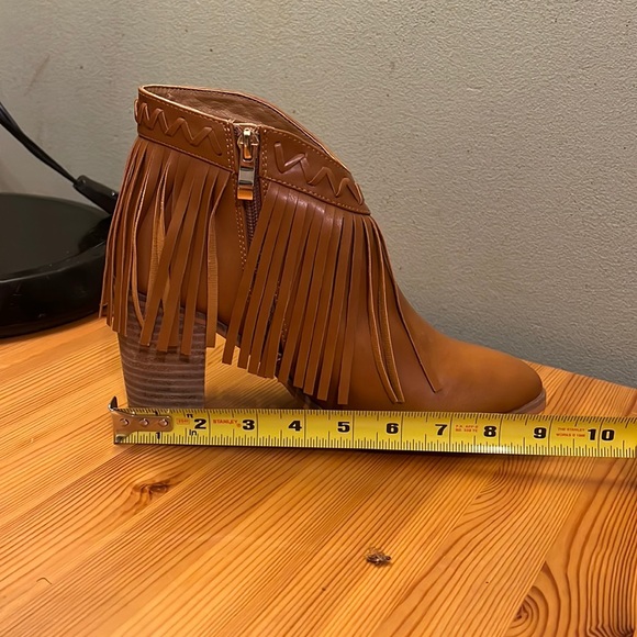 Beast Ankle Fringe Boots size 8 - Picture 10 of 10